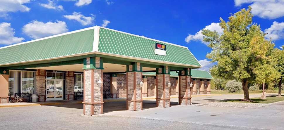 Budget Affordable Cheap Lodging Hotels Motels Norwood Inn and Suites